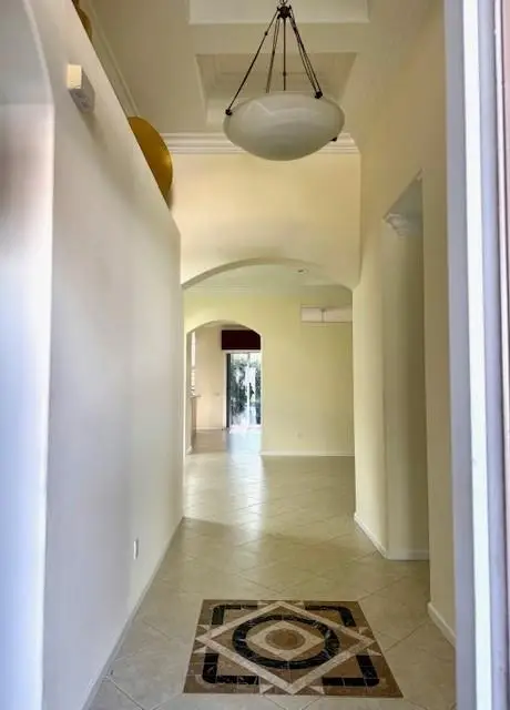 8266 Sandpiper Glen Dr, Lake Worth, FL 33467 - Image #2