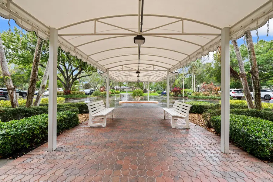 3970 Oaks Clubhouse Dr #203, Pompano Beach, FL 33069 - Image #3