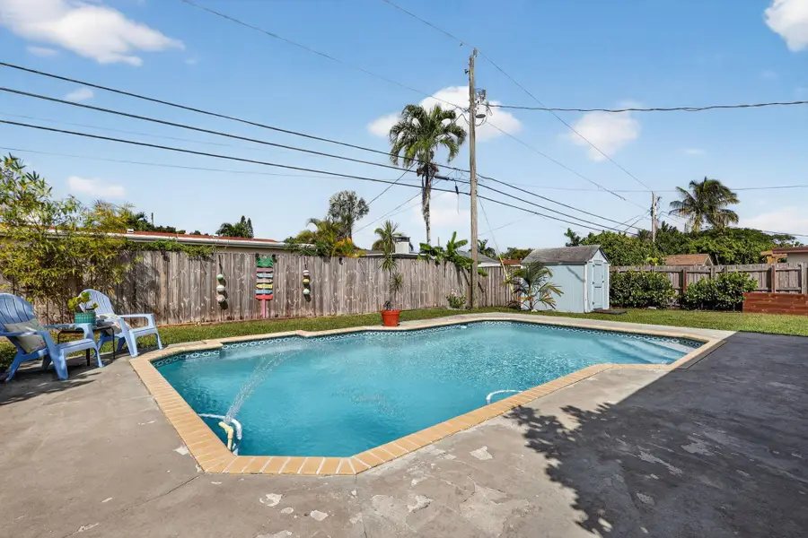 9471 Jamaica Dr, Cutler Bay, FL 33189 - Image #2