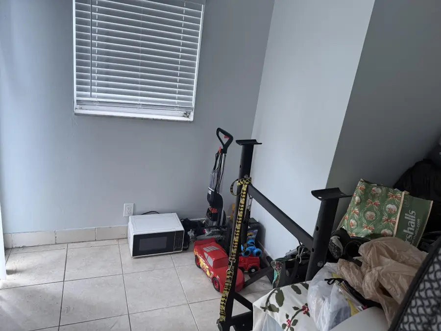 7541 NW 44th Ct, Coral Springs, FL 33065 - Image #2