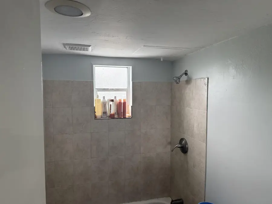 7541 NW 44th Ct, Coral Springs, FL 33065 - Image #3