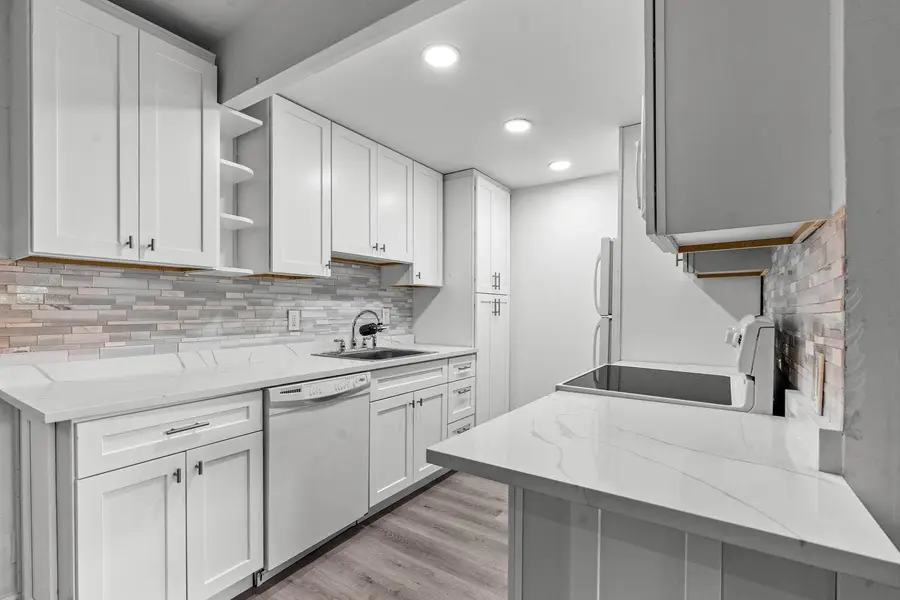 1038 Cambridge B #1038, Deerfield Beach, FL 33442 - Image #2