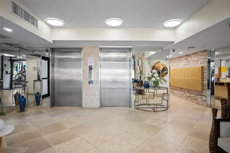 3510 Oaks Way #802, Pompano Beach, FL 33069 - Image #3