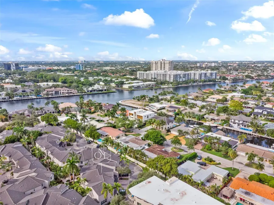 1900 Oceanwalk Ln #136, Lauderdale By The Sea, FL 33062 - Image #2