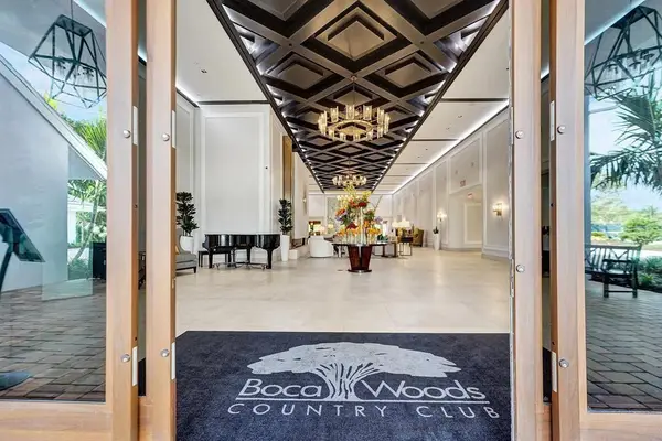 11049 Clover Leaf Cir, Boca Raton, FL 33428