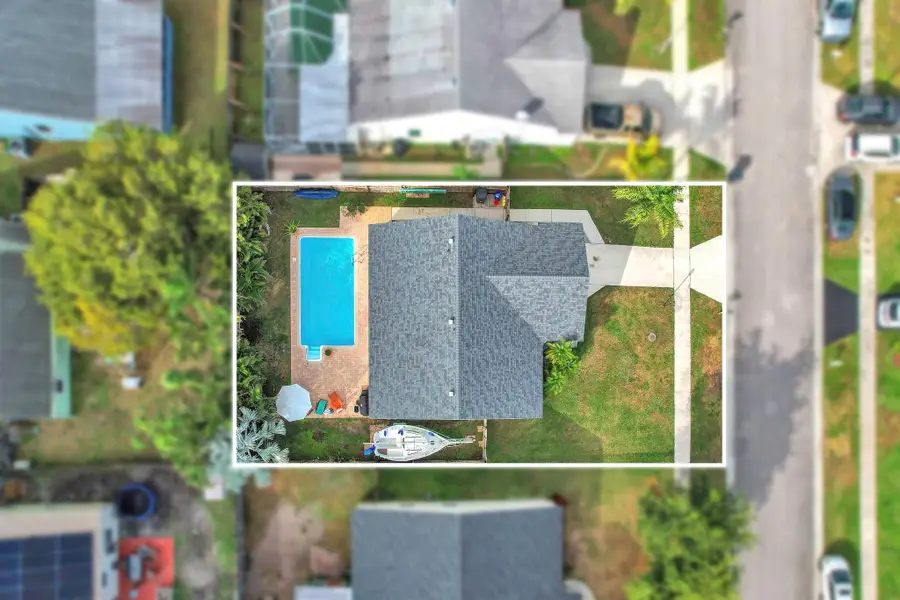 5235 Edgewood Drive, Lake Worth, FL 33467 - Image #3