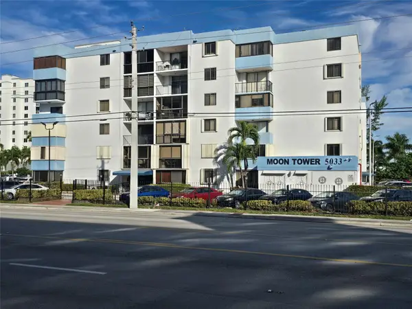 5033 NW 7th St #508, Miami, FL 33126