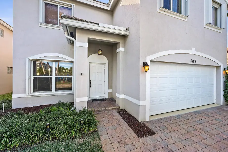6188 Willoughby Cir, Lake Worth, FL 33463 - Image #2