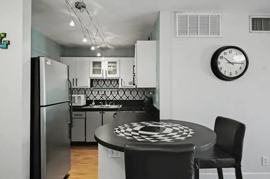 3000 NE 16th Ave #305, Oakland Park, FL 33334 - Image #3