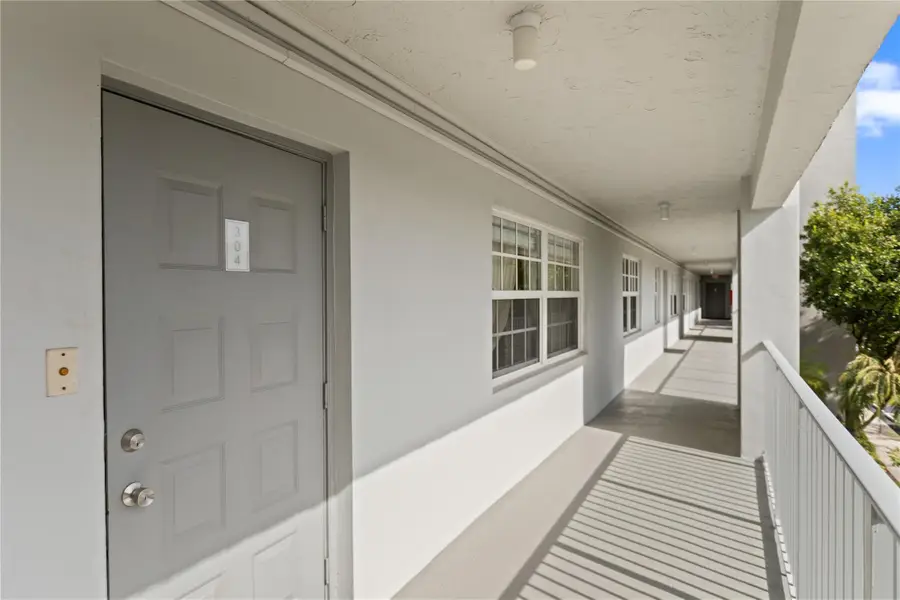 4015 W Palm Aire Dr #304, Pompano Beach, FL 33069 - Image #2