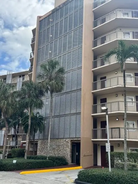 3301 N Country Club Drive #506, Miami, FL 33180 - Image #2