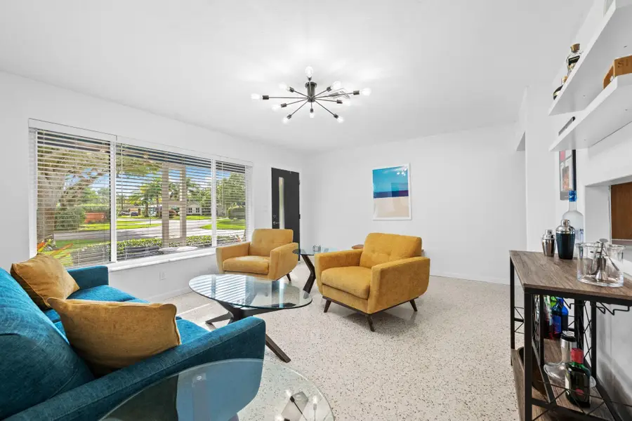 409 NW 27th St, Wilton Manors, FL 33311 - Image #2