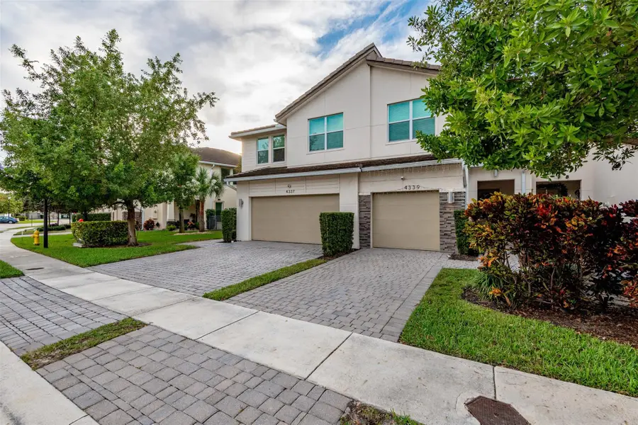 4339 Lago Dr #4339, Pompano Beach, FL 33064 - Image #2