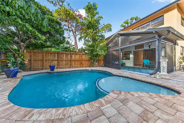 2117 NE 11th Ave #2117, Wilton Manors, FL 33305