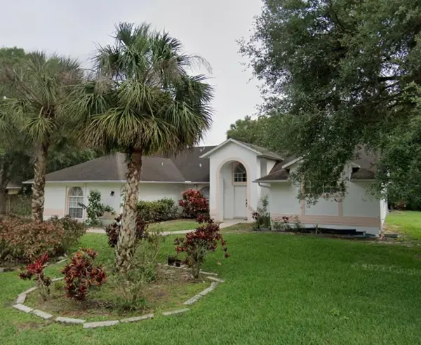 584 Laurel Oak Ct. Ne, Palm Bay, FL 32907