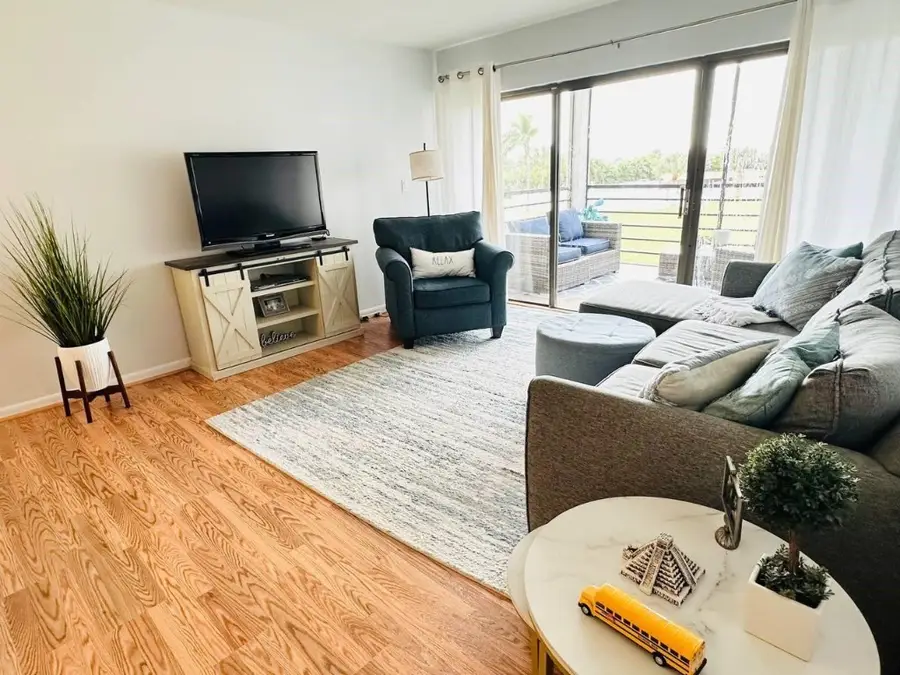 9300 SW 8th Street #214, Boca Raton, FL 33428 - Image #3