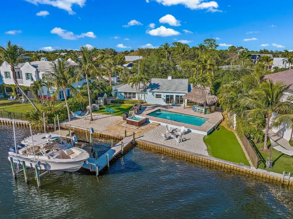 9195 SE Cove Point St, Jupiter, FL 33469 - Image #1