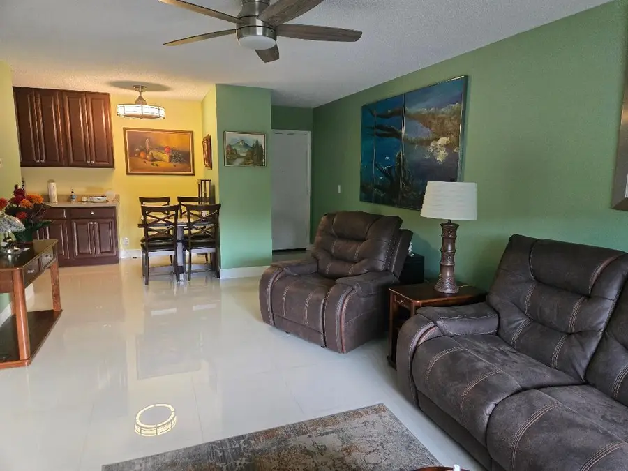 669 W Oakland Park Blvd #208-B, Wilton Manors, FL 33311 - Image #2