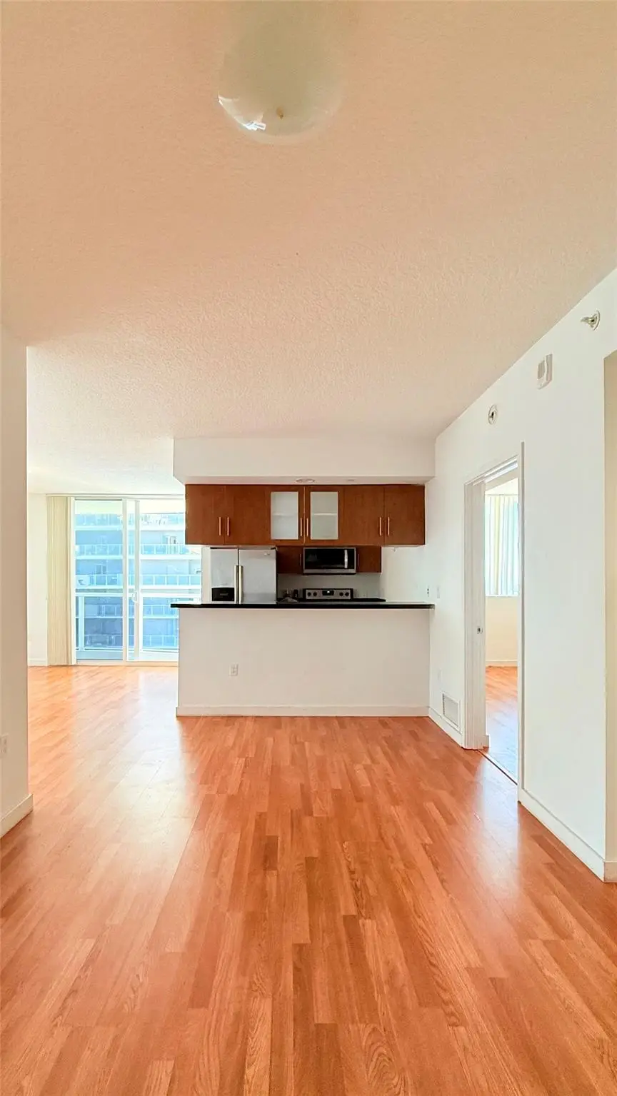 601 NE 23rd St #902, Miami, FL 33137 - Image #2