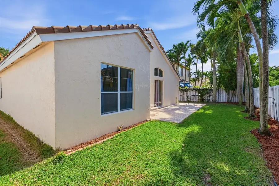 6337 C Durham Drive, Lake Worth, FL 33467 - Image #3