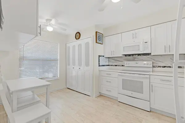 14575 Bonaire Blvd #202, Delray Beach, FL 33446