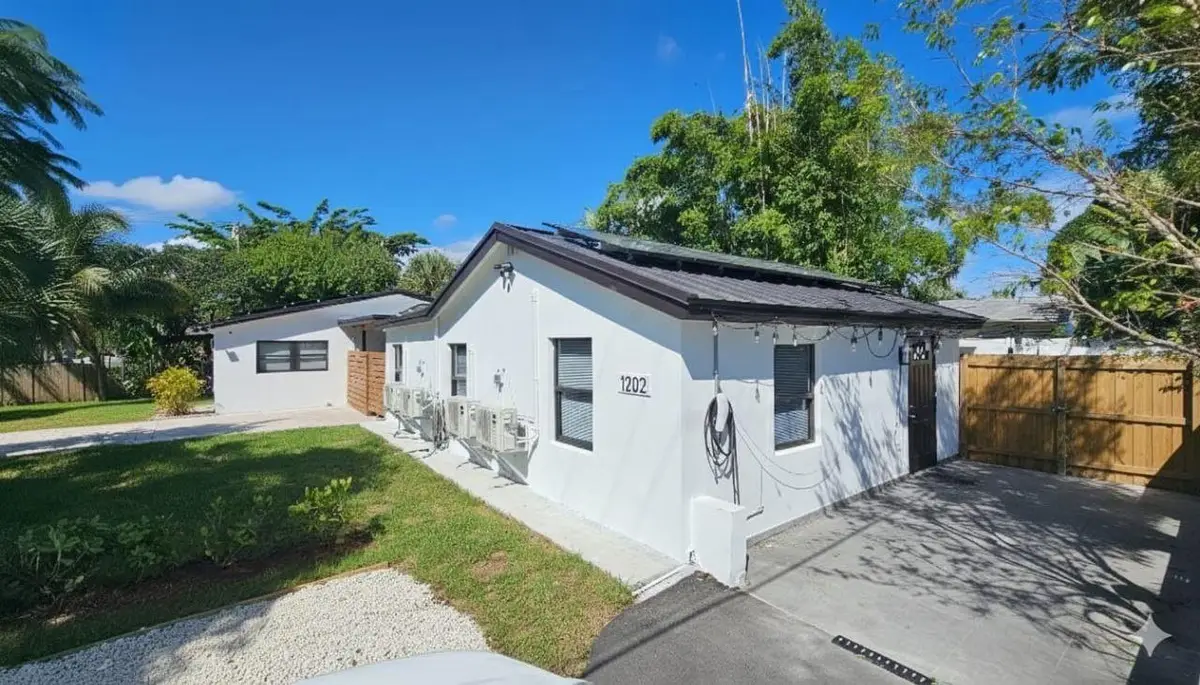 1202 NE 3rd Ave, Fort Lauderdale, FL 33304 - Image #1