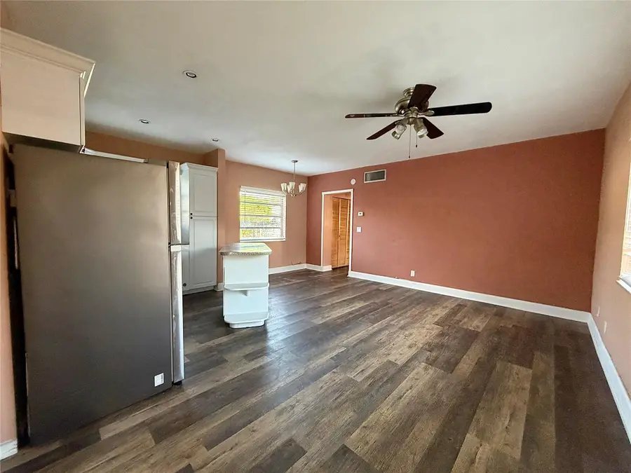 2225 Polk St #11A, Hollywood, FL 33020 - Image #2