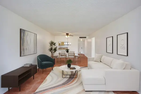 9481 Evergreen Pl #103, Davie, FL 33324