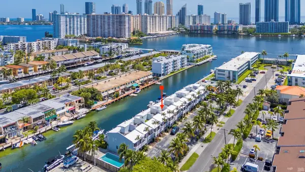 3827 NE 166th St #7, North Miami Beach, FL 33160