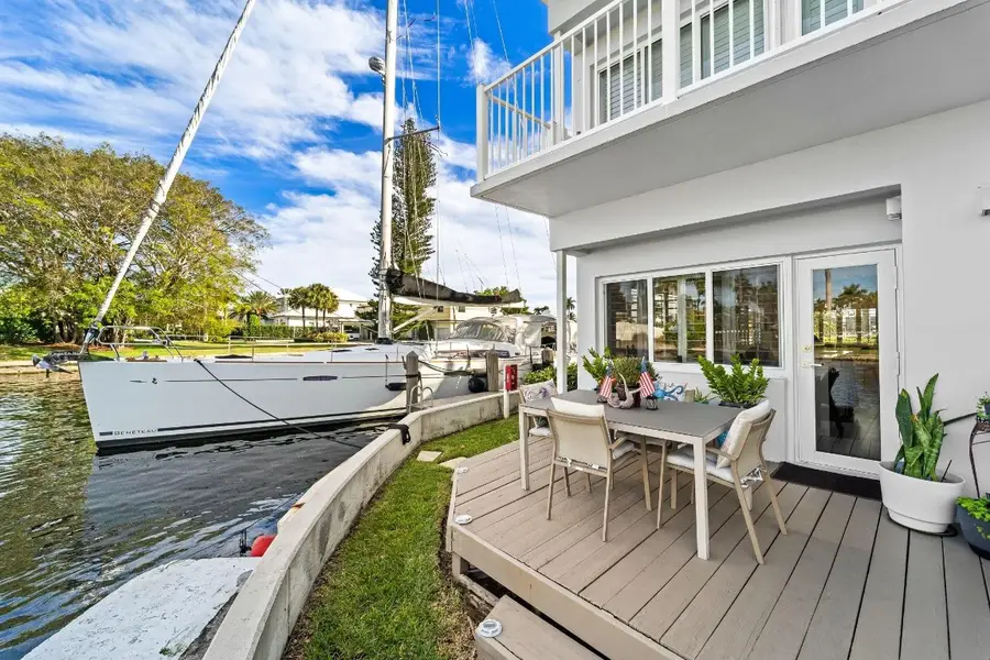 535 Hendricks Isle #109, Fort Lauderdale, FL 33301 - Image #2