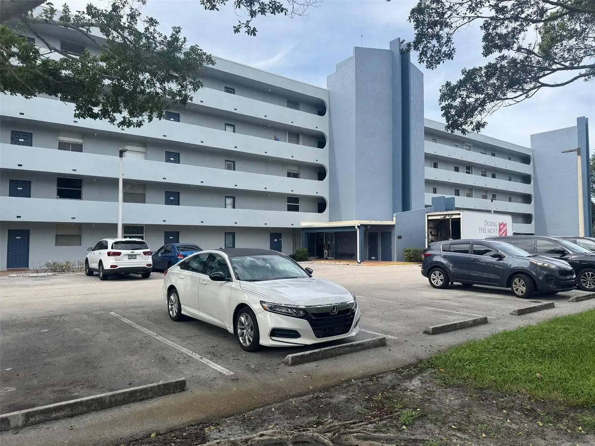 5301 NW 2nd Ave #PH-D, Boca Raton, FL 33487 - Image #1