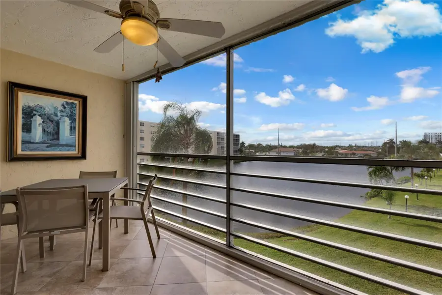 321 SE 3rd St #307, Dania Beach, FL 33004 - Image #2