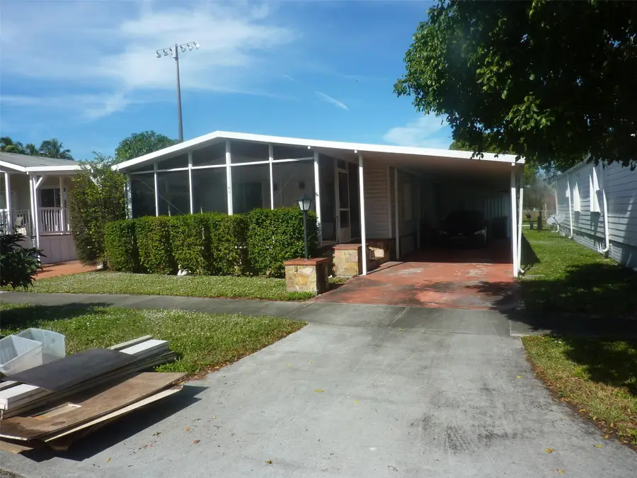 2945 SW 53rd St, Fort Lauderdale, FL 33312 - Image #2
