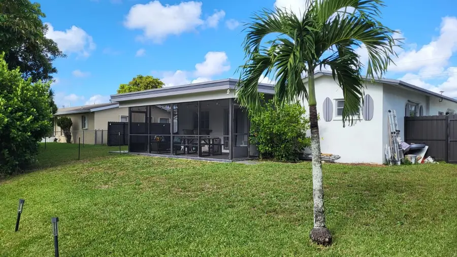 140 SW 126th Ave, Plantation, FL 33325 - Image #3