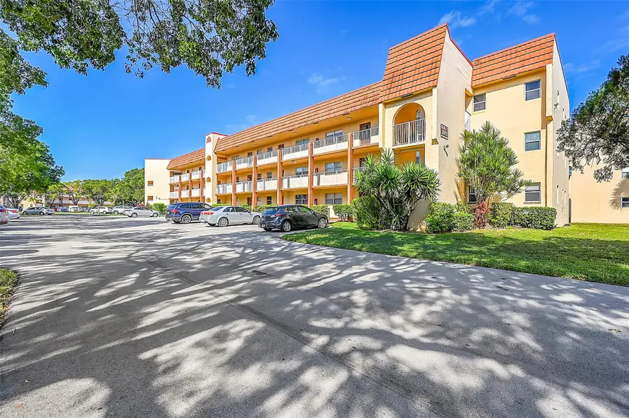 2811 N Pine Island Rd #111, Sunrise, FL 33322 - Image #3