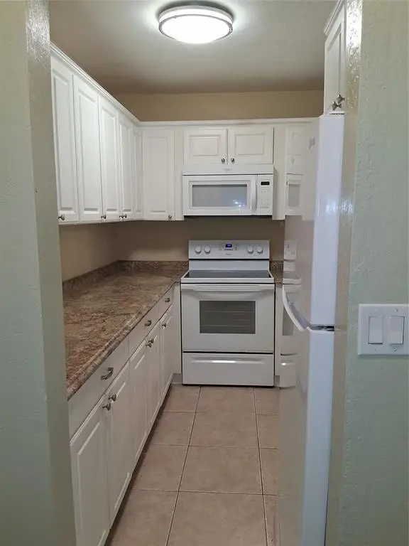 5720 NE 22nd Way #406, Fort Lauderdale, FL 33308 - Image #2