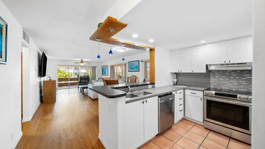 1700 SE 15th St #302, Fort Lauderdale, FL 33316 - Image #3