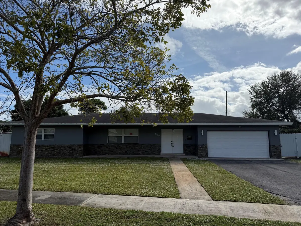 4560 NW 6th Ct, Plantation, FL 33317 - Image #1