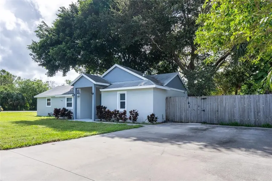 3109 SE Amherst Street, Stuart, FL 34997 - Image #3