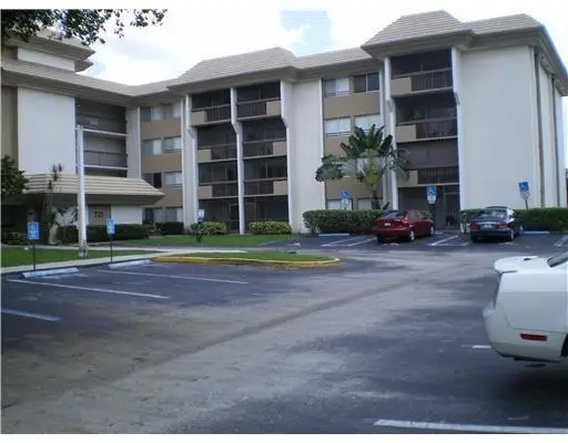 721 N Pine Island Rd #1, Plantation, FL 33324