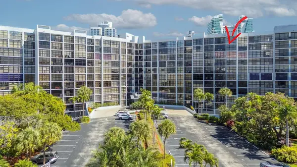 600 Parkview Dr #1029, Hallandale Beach, FL 33009