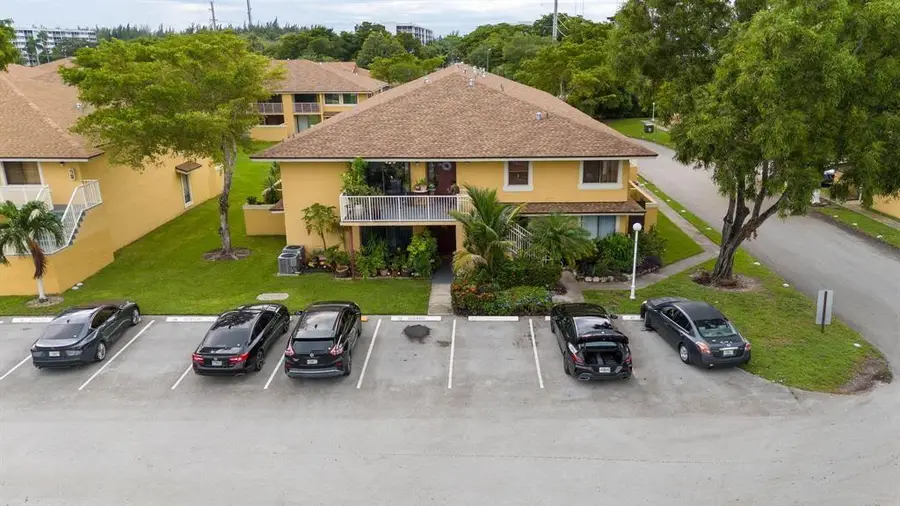550 NW 214th #201, Miami Gardens, FL 33169 - Image #2