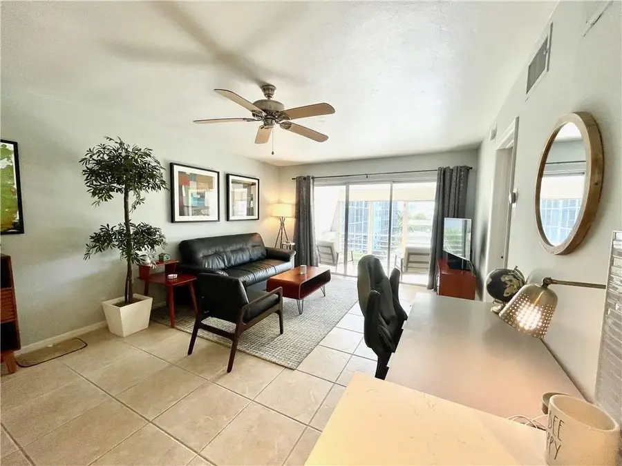 3040 NE 16th Ave #410, Oakland Park, FL 33334 - Image #2