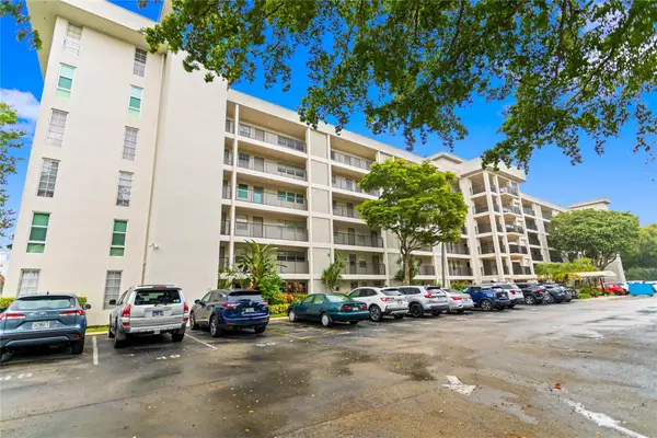 3000 S Course Dr #607, Pompano Beach, FL 33069