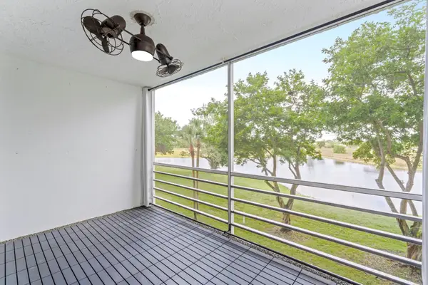 3090 N Course Dr #309, Pompano Beach, FL 33069