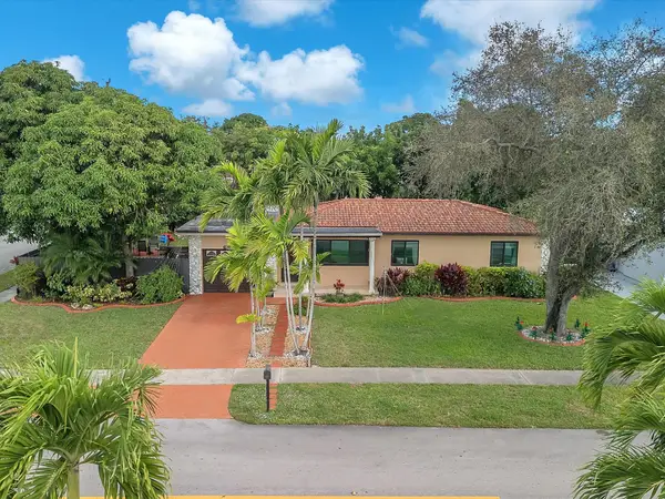 6631 SW 24th St, Miramar, FL 33023