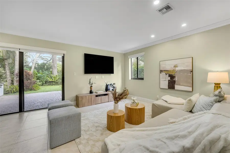 509 NE 19th St #509, Wilton Manors, FL 33305 - Image #2