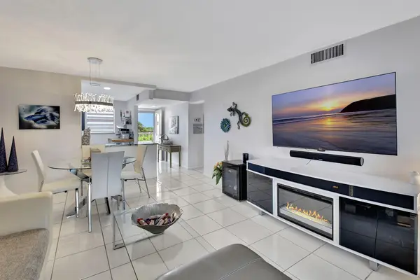 2615 NE 3rd Ct #411, Boynton Beach, FL 33435