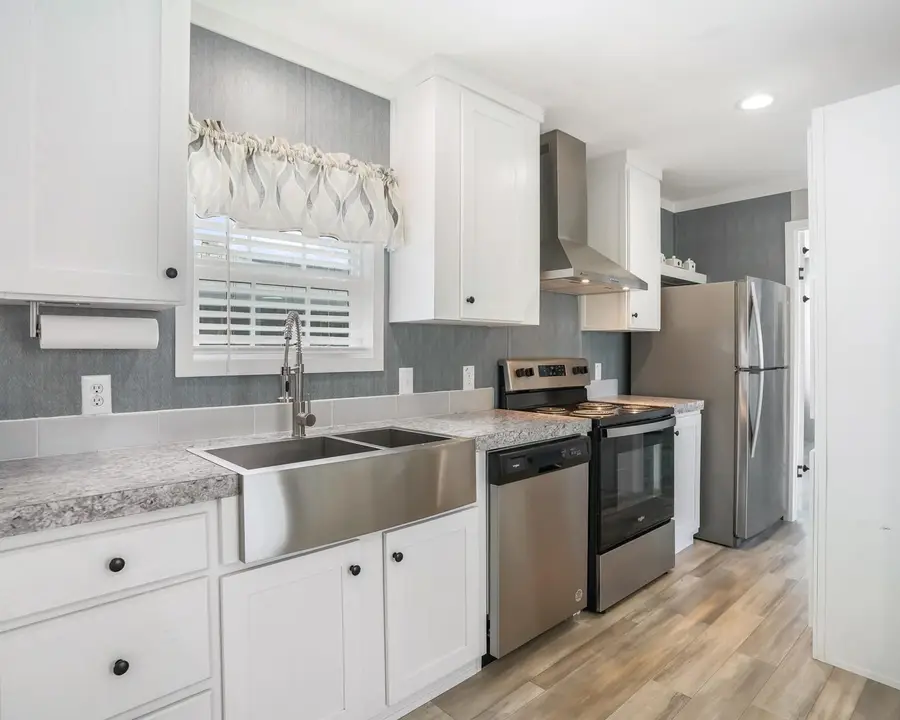 5681 SW Cypress Dr, Fort Lauderdale, FL 33312 - Image #3