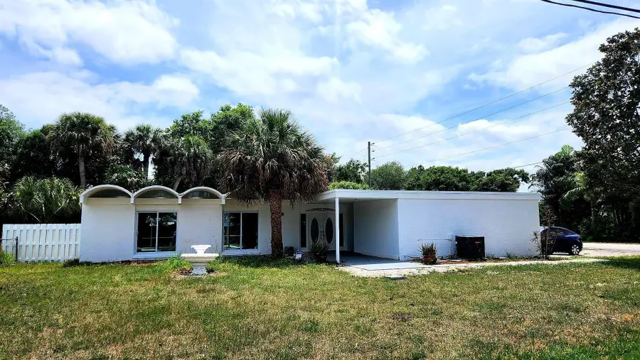 1715 York Ct, Fort Pierce, FL 34982 - Image #3